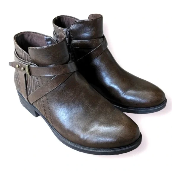 BareTraps Women’s Brown Ankle Booties w/ Design all along the side Size 8 - Picture 2 of 14